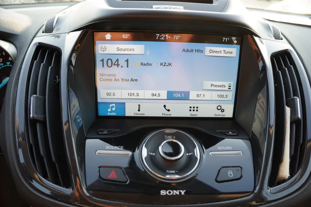 Used 2016 Ingot Silver Ford Titanium image 5