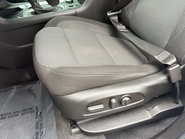 Used 2023 White Chevrolet LT image 32