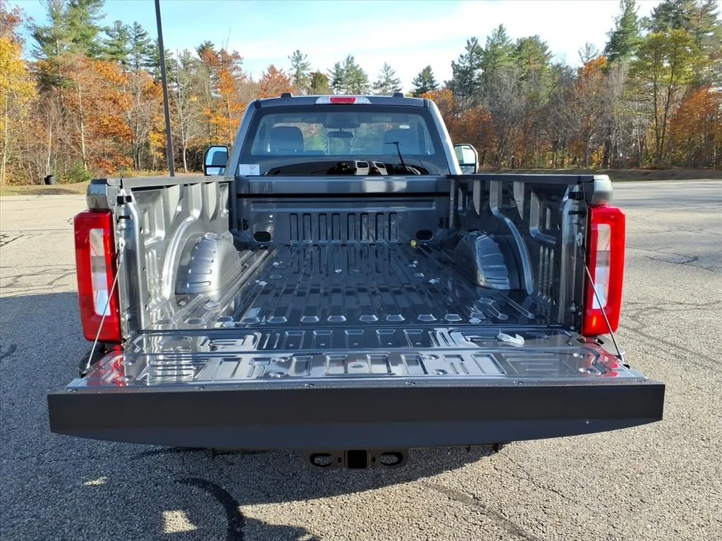New 2026 Carbonized Gray Metallic Ford XL image 7