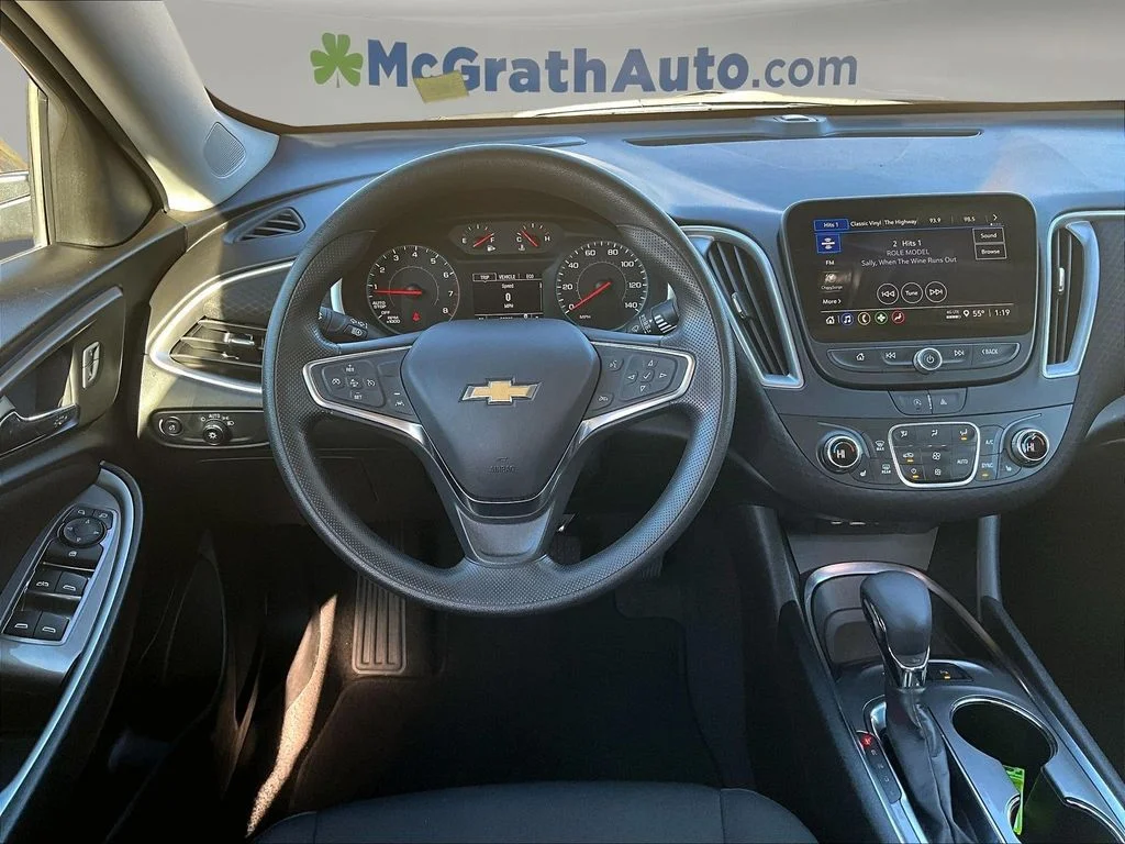 2024 Chevrolet Malibu 1LT - Photo 10