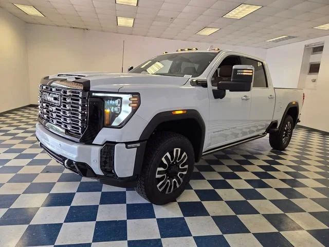 New 2026 Glacier White Tricoat GMC Denali Ultimate image 3