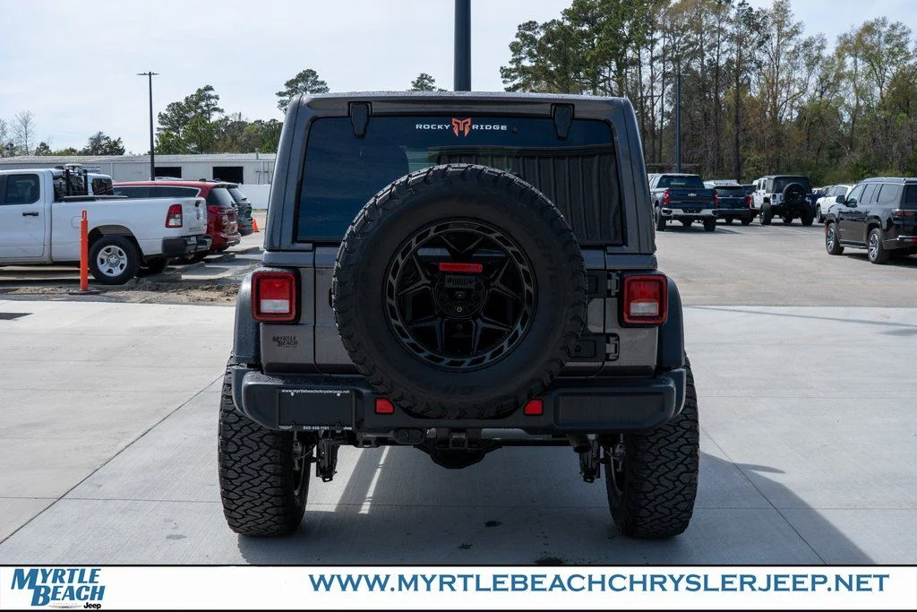 New 2026 Granite Crystal Metallic Clear-Coat Exterior Paint Jeep Willys image 6