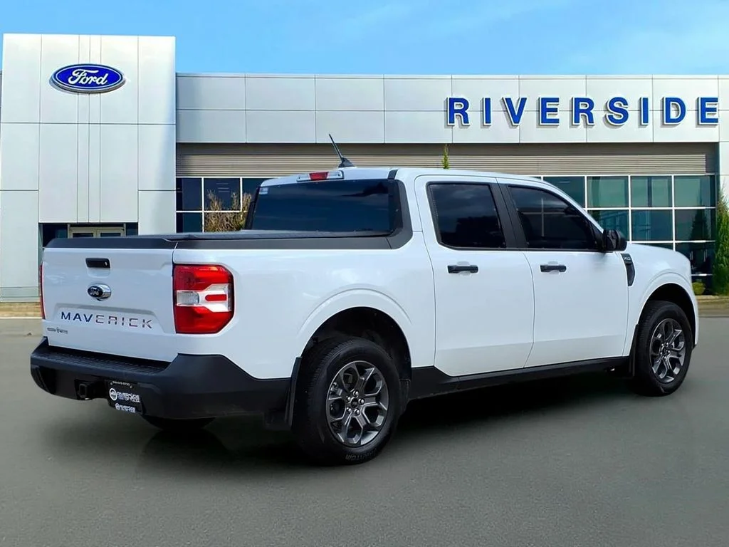 Used 2024 White Ford XLT image 7