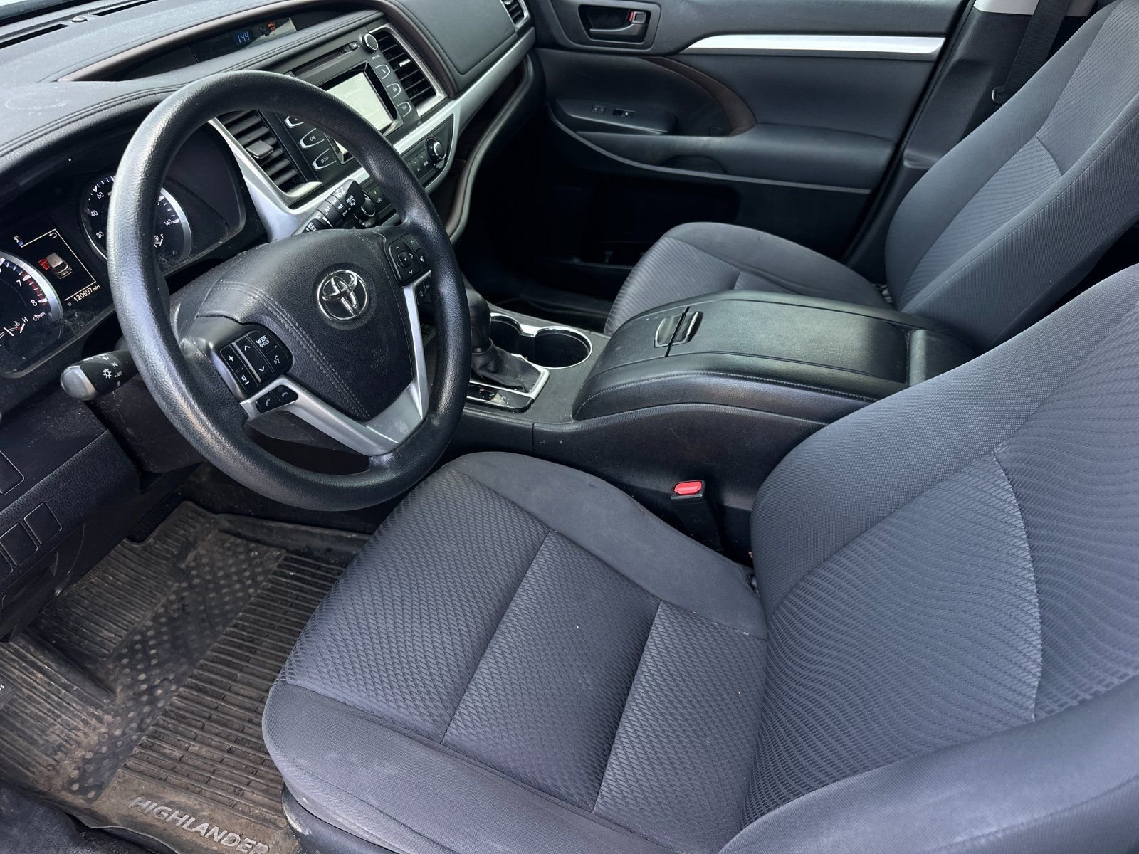 Used 2017 Celestial Silver Metallic Toyota LE image 9