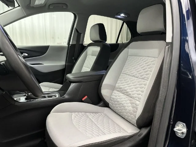 Used 2020 Blue Chevrolet LS image 17