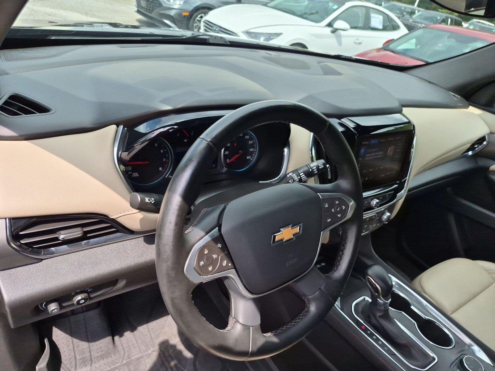 Used 2023 Mosaic Black Metallic Chevrolet LT Leather image 19