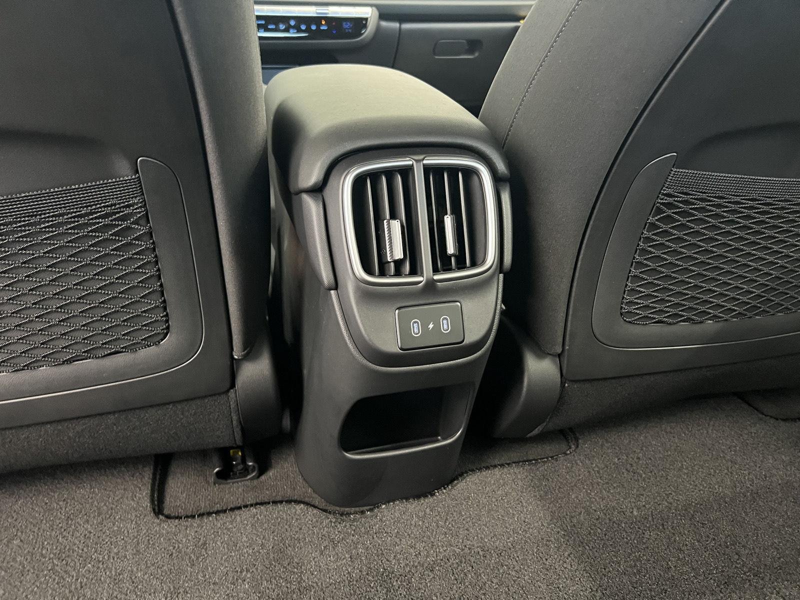 2025 Hyundai IONIQ 6 SE - Photo 25