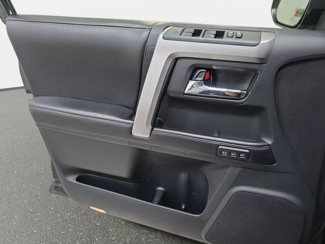 Used 2016 Black Toyota Limited image 27