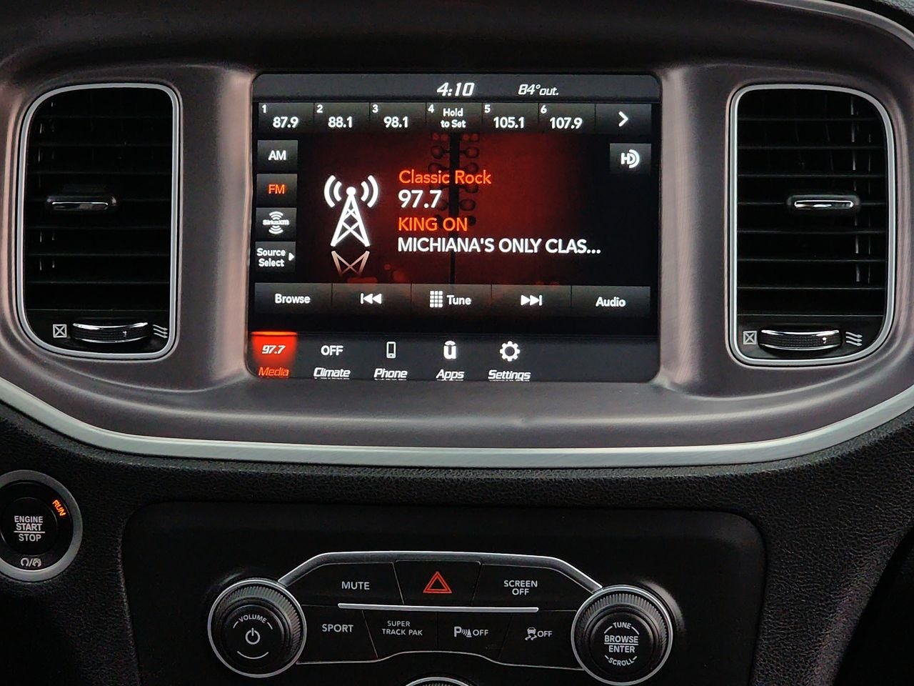 Used 2022 Red Dodge SXT image 15