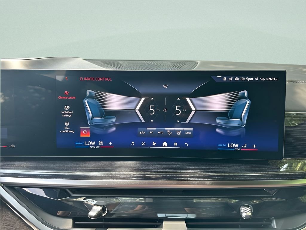 New 2026 Black Sapphire Metallic BMW M60i image 19