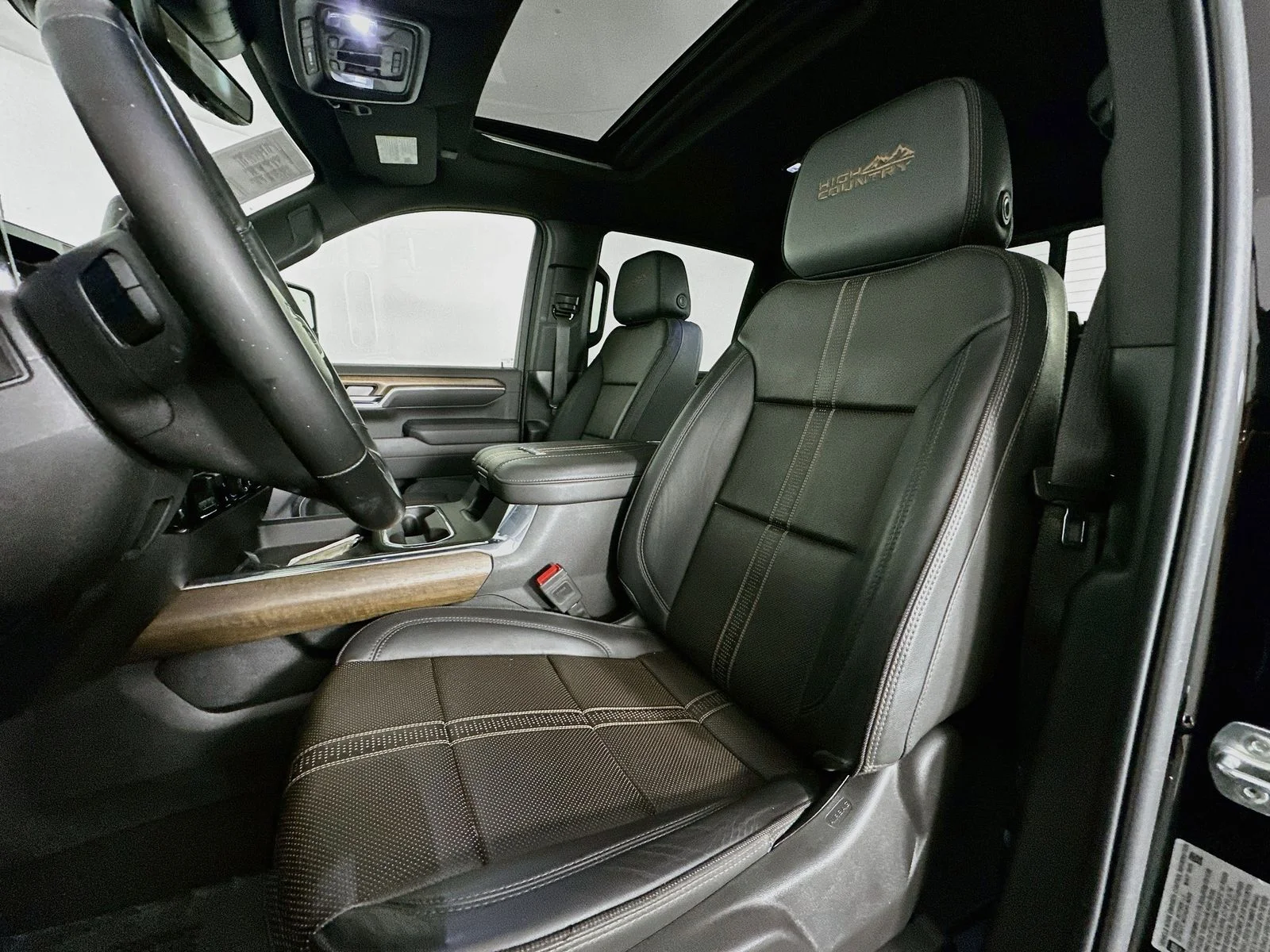 Used 2025 Black Chevrolet High Country image 23