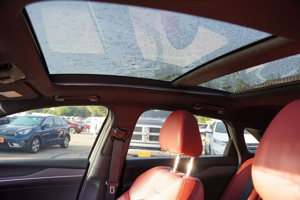 Used 2021 Wolf Gray Kia GT-Line image 5