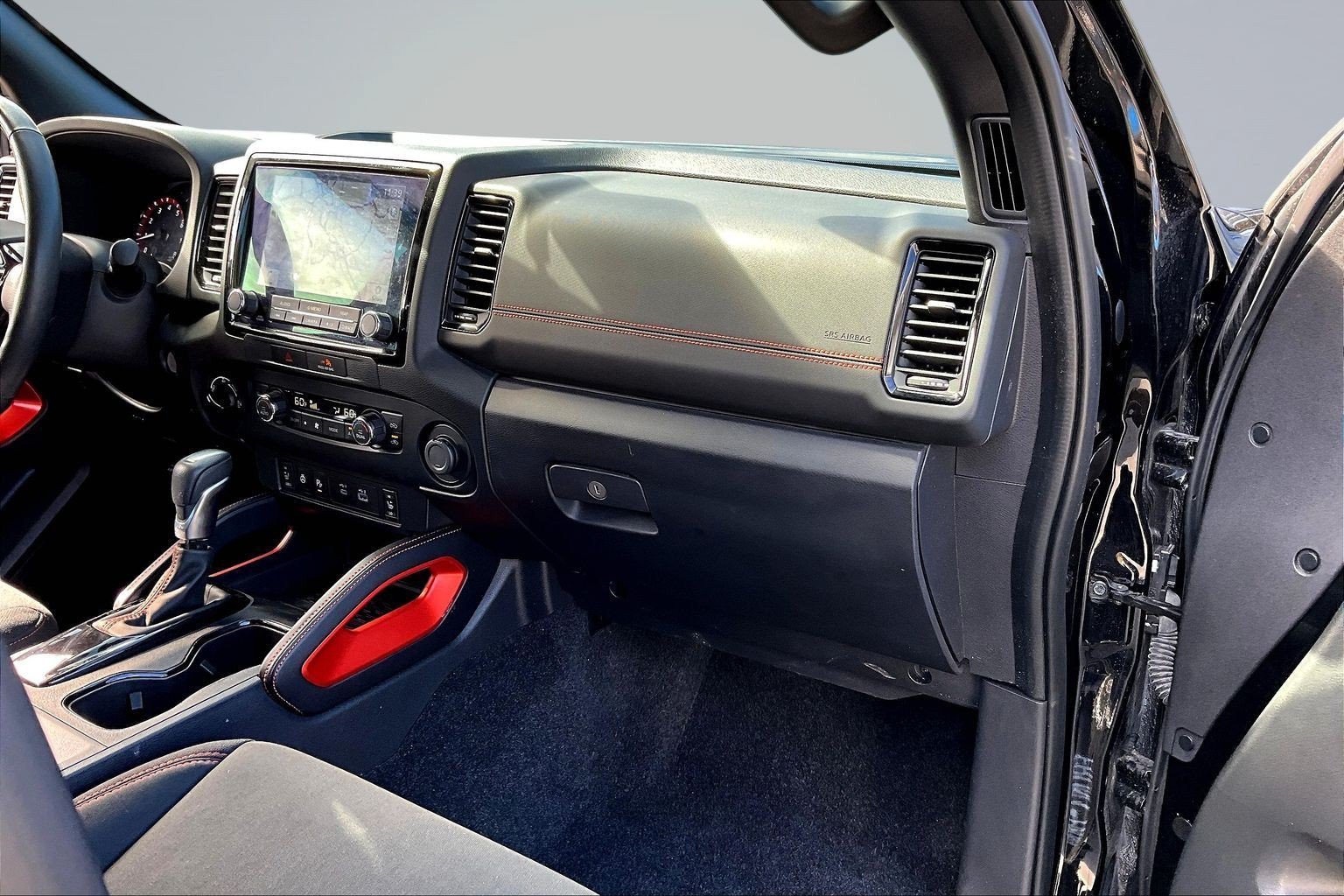 Used 2022 Black Nissan PRO-4X image 24