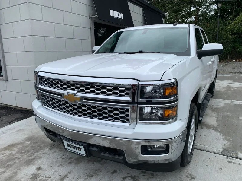Used 2015 White Chevrolet LT Pickup 4D 6 1/2 ft image 1