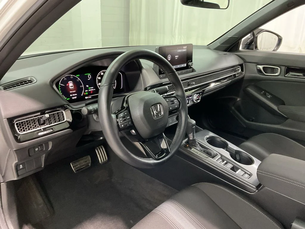 2025 Honda Civic Sport - Photo 19