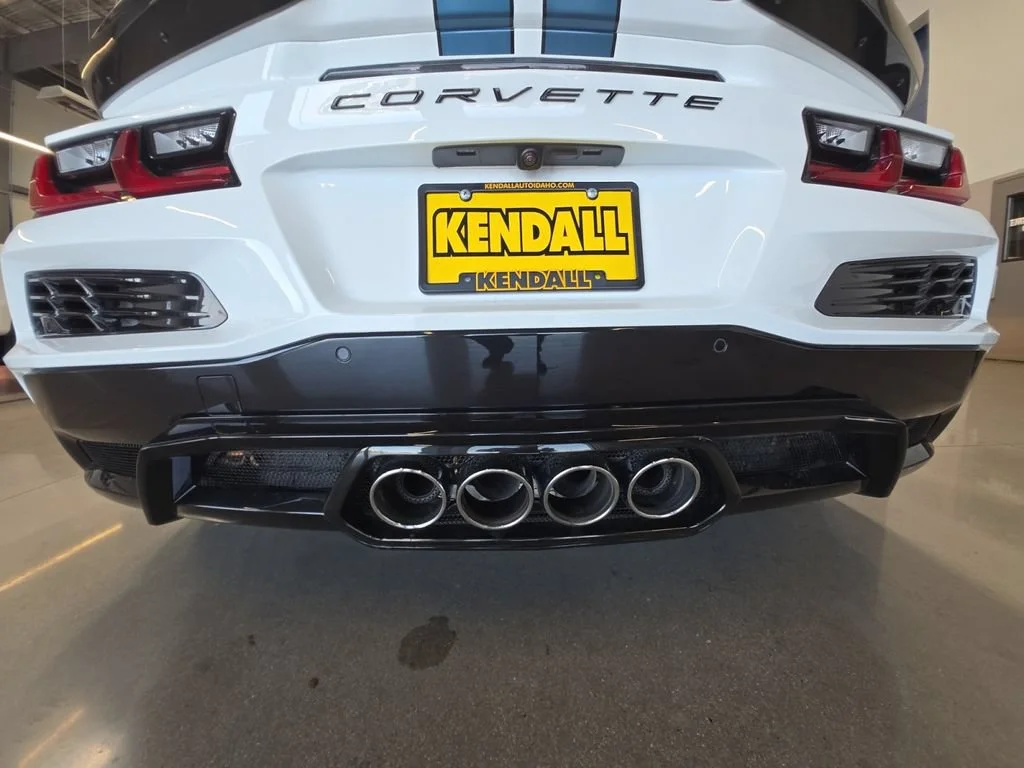 Used 2025 Arctic White Chevrolet 1LZ image 26