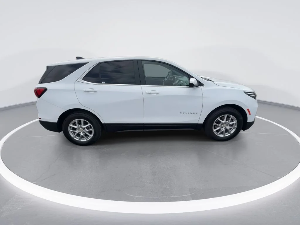 Used 2024 White Chevrolet LT image 9