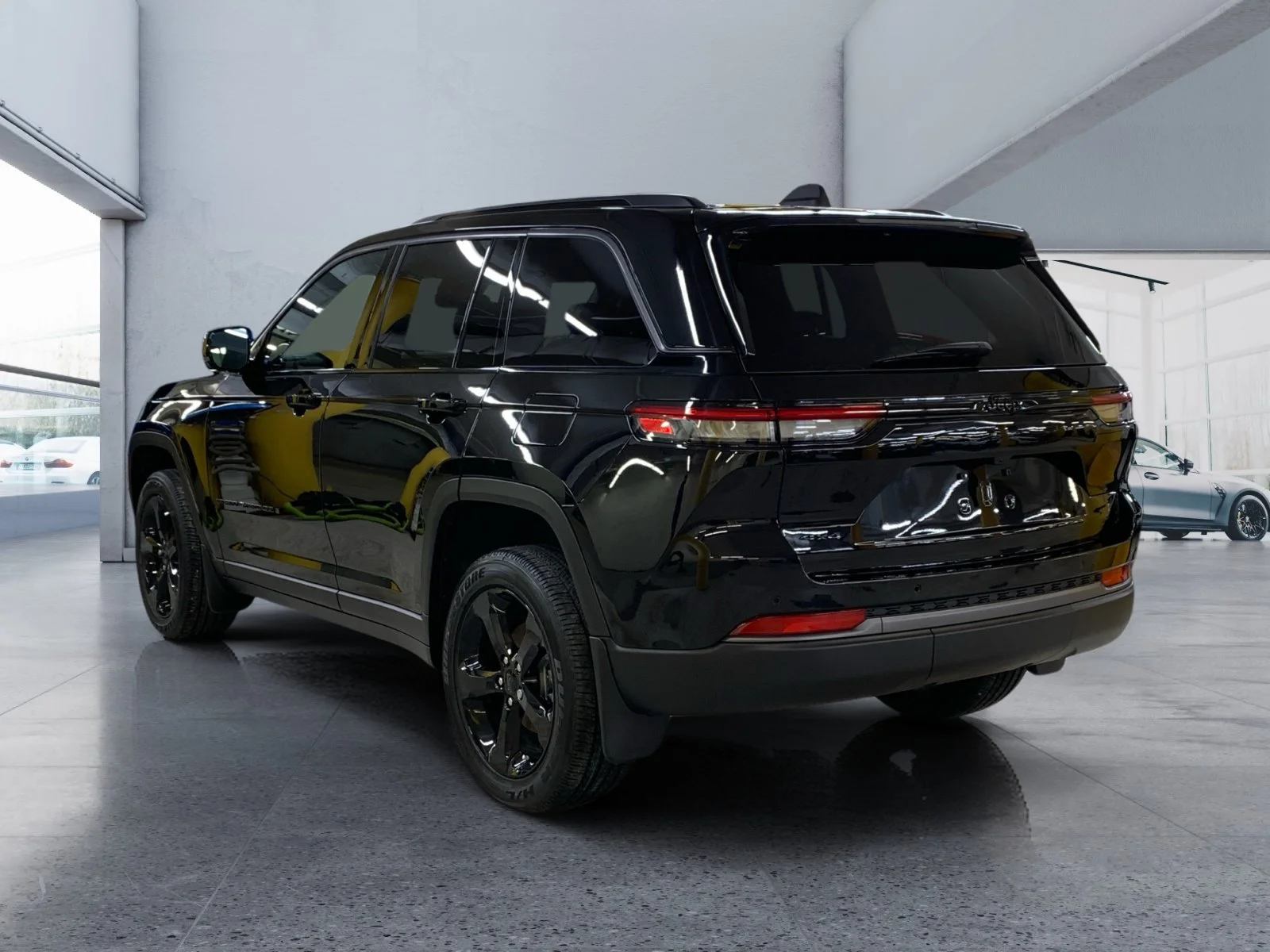 New 2026 Diamond Black Crystal Pearl Jeep Altitude image 3