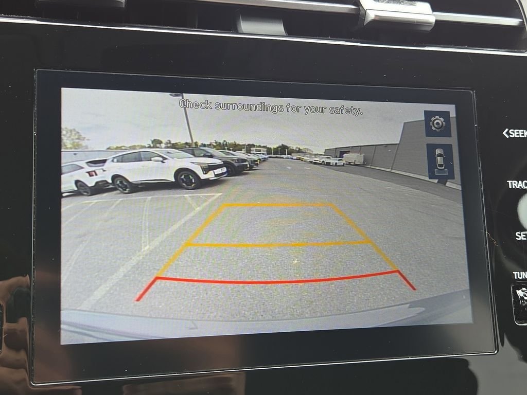 Used 2024 Gray Hyundai SEL image 8