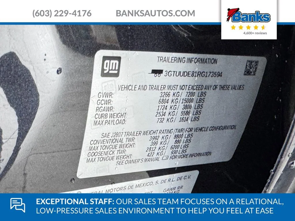 Certified Used 2024 Titanium Rush Metallic GMC SLT image 10