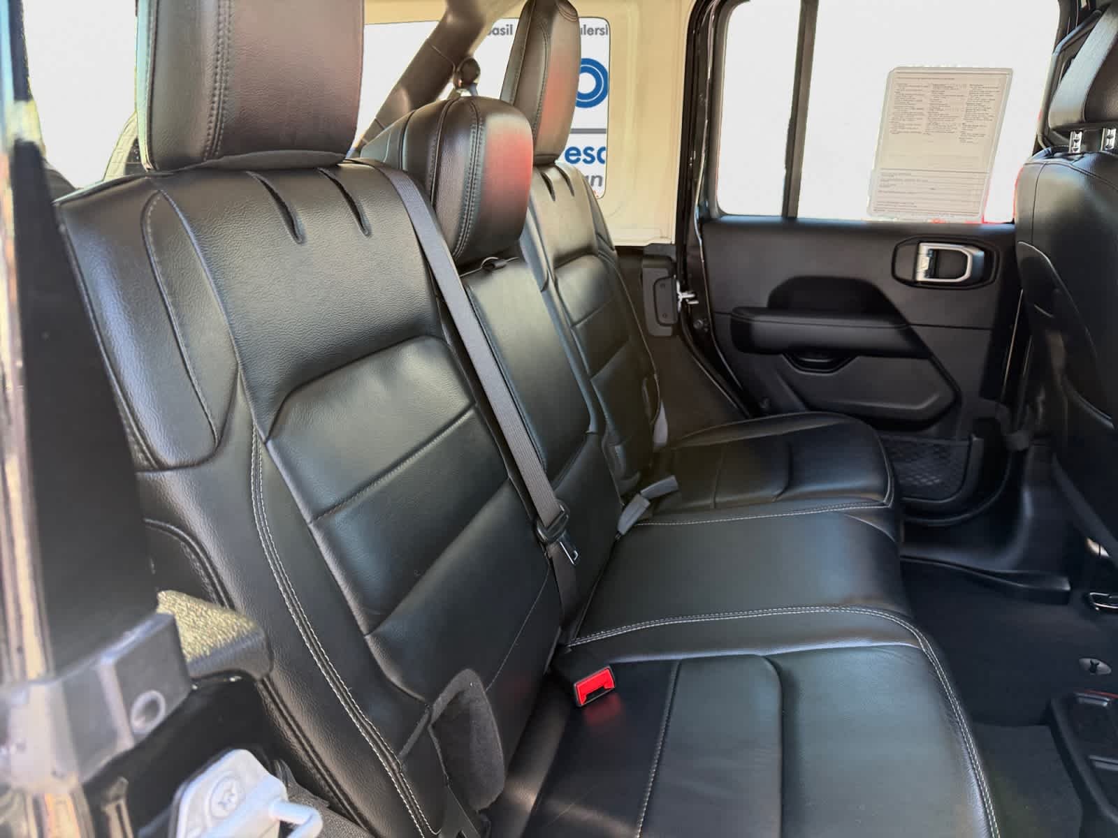 Used 2019 Black Jeep Sahara image 24