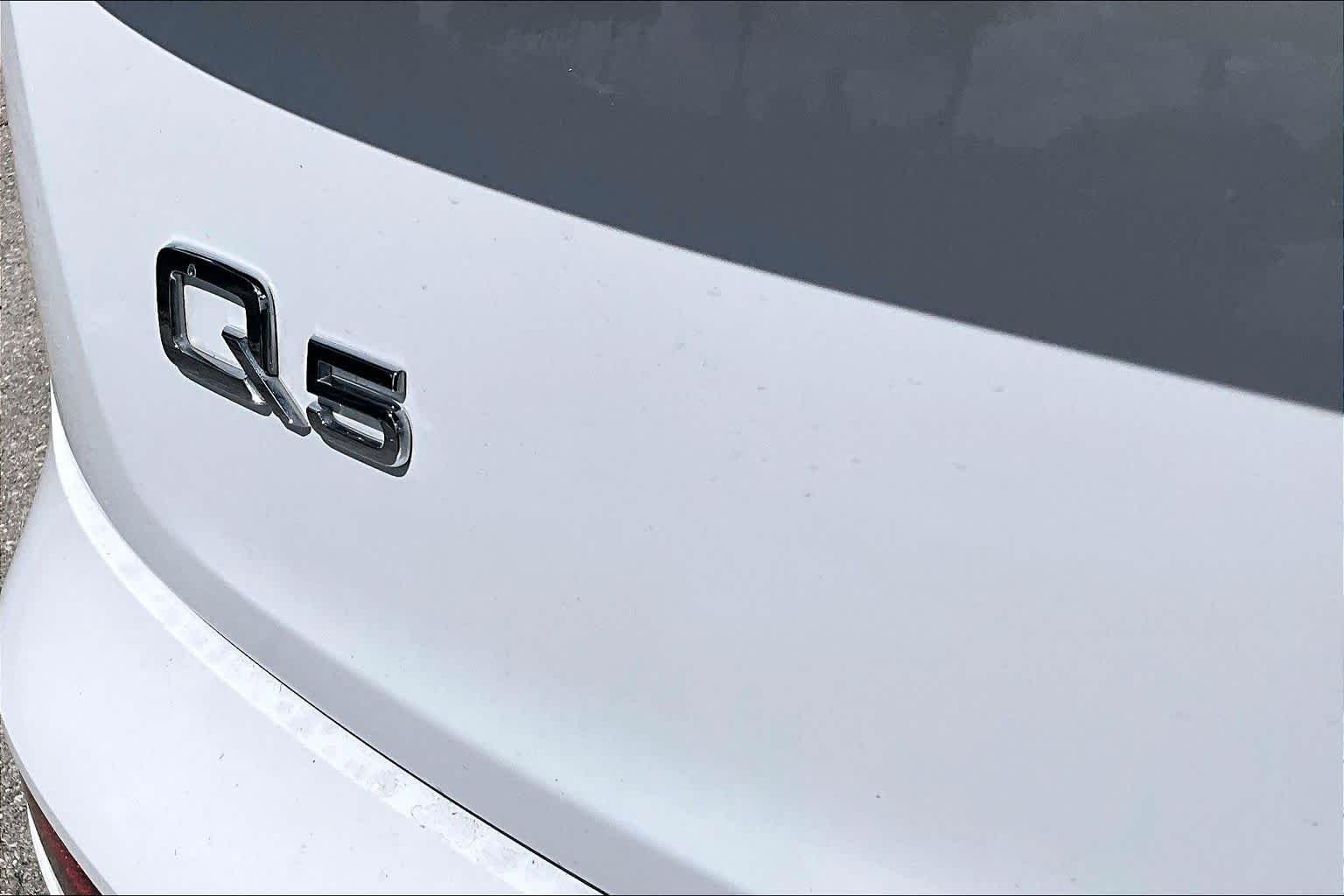 Used 2021 GLACIER WHITE METALLIC Audi Premium Plus image 10