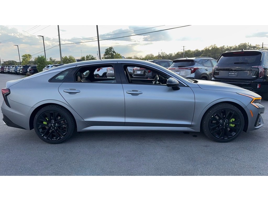 2026 Kia K5 GT photo 2