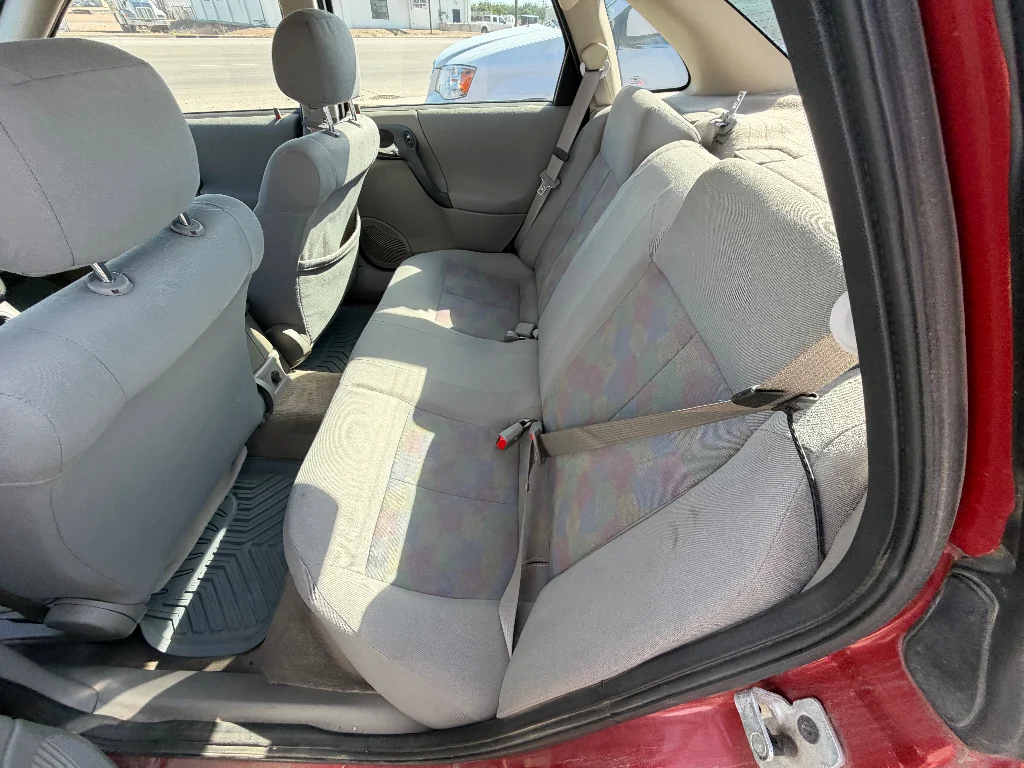 Used 2003 Medium Red Saturn L200 (A4) image 29