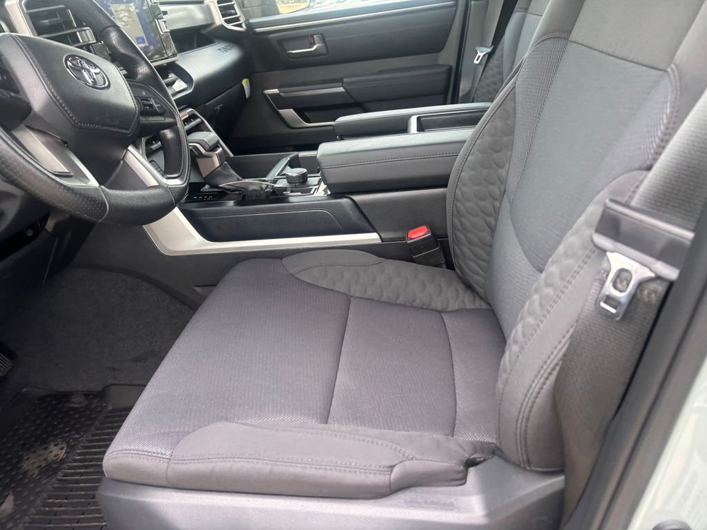 2026 Toyota Tundra SR5 - Photo 8
