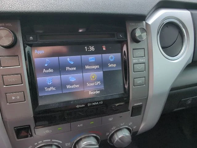 Used 2016 Silver Toyota SR5 image 20