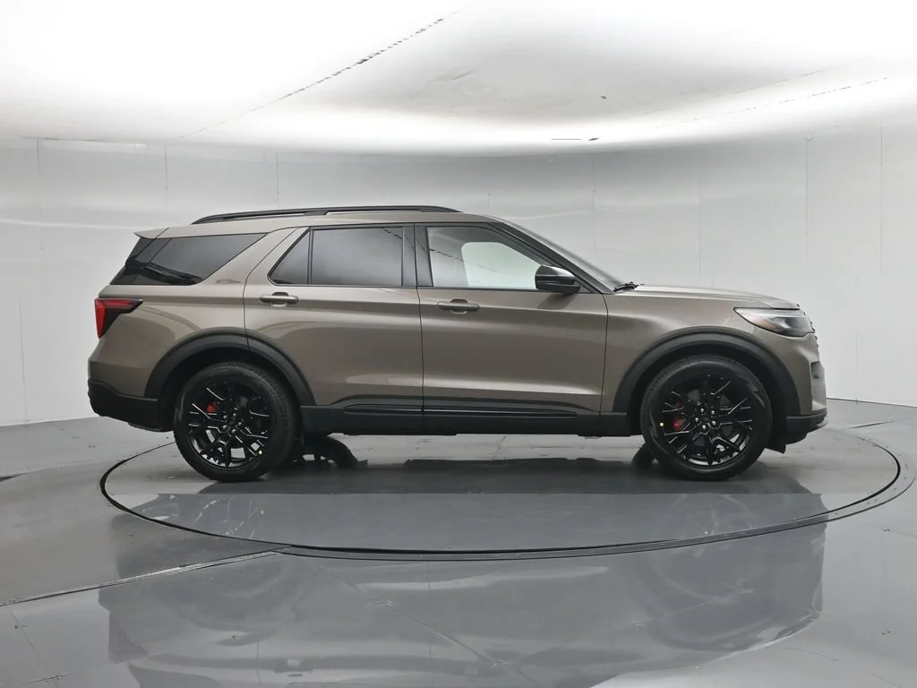 New 2027 Marsh Gray Ford ST image 27