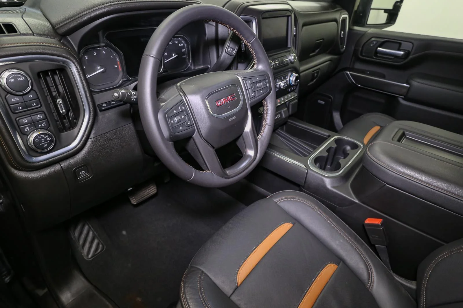 Used 2021 Brownstone Metallic GMC AT4 image 26