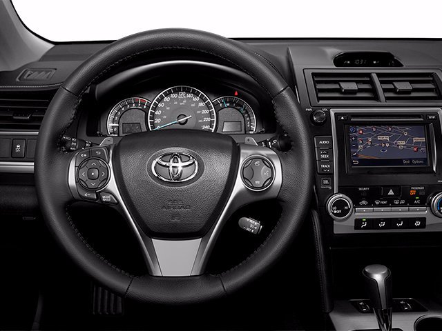 Used 2014 Magnetic Gray Metallic Toyota LE image 6