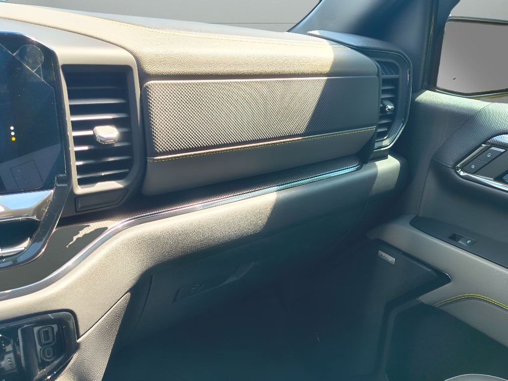 Used 2023 Black Chevrolet ZR2 image 27