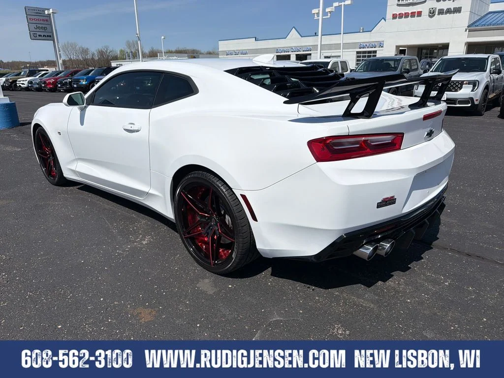 Used 2018 White Chevrolet SS image 3
