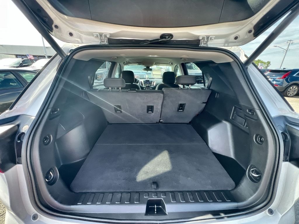Used 2020 White Chevrolet LT image 23