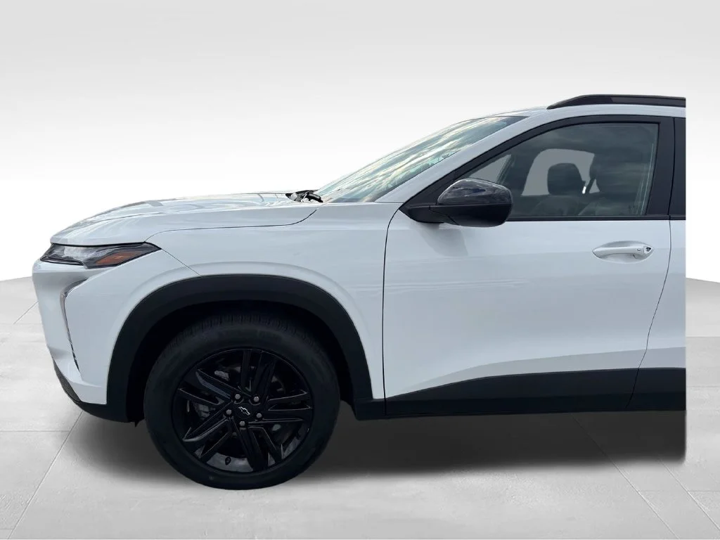 Used 2024 White Chevrolet ACTIV image 22