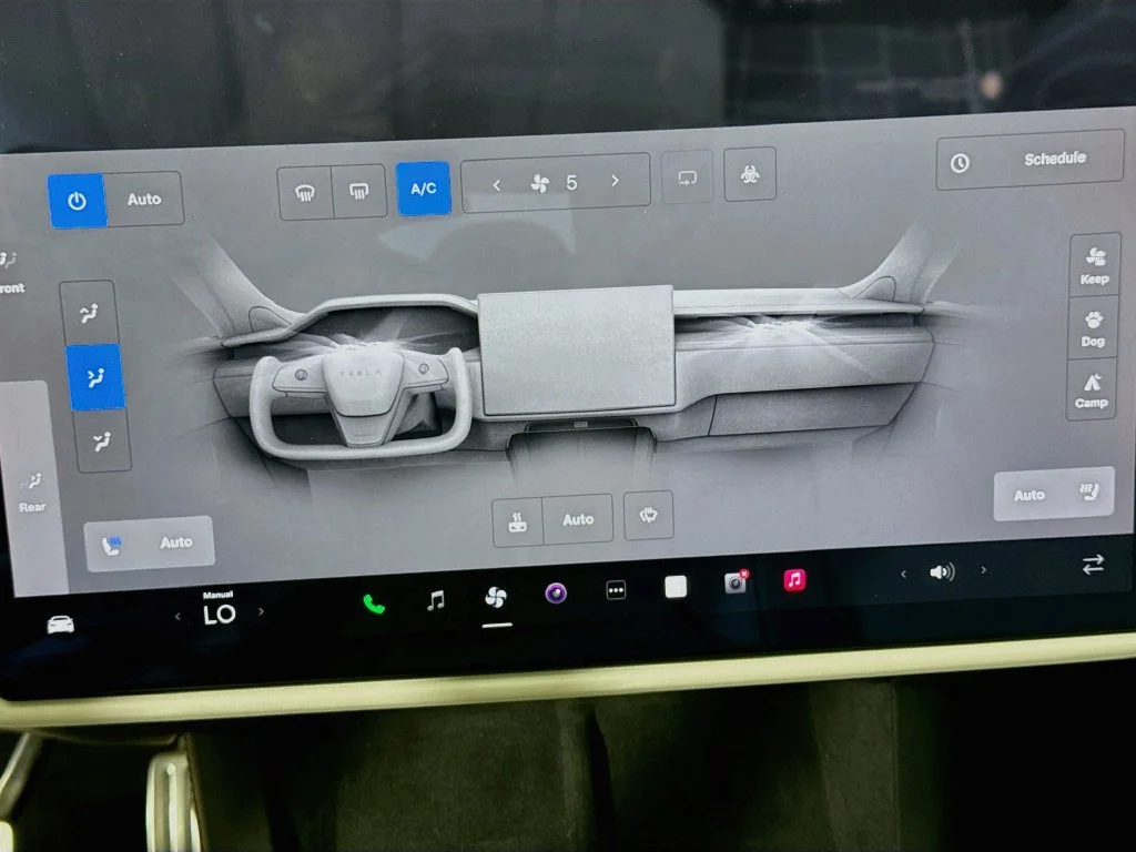 Used 2022 Black Tesla Plaid image 16