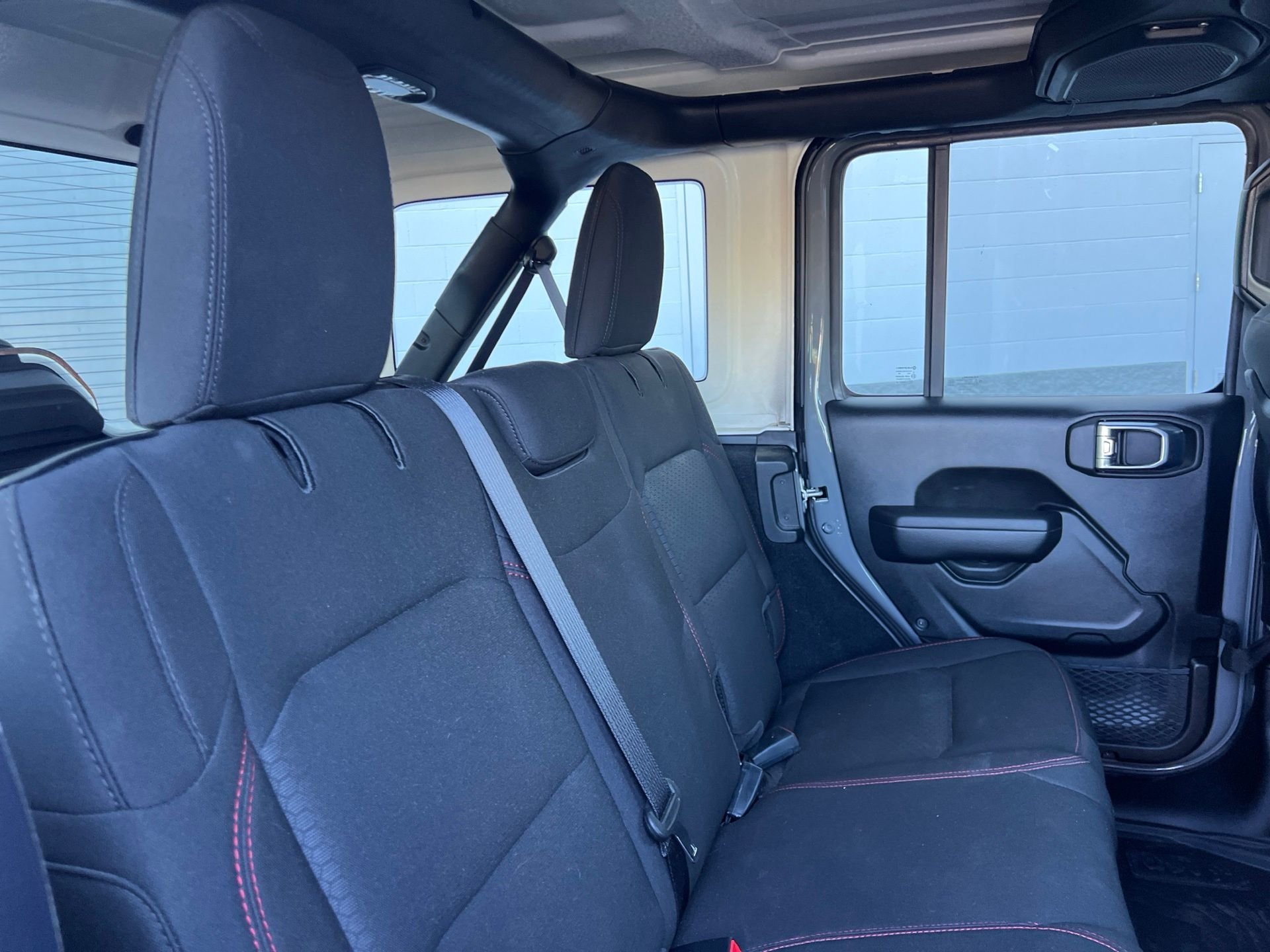 Used 2022 Gray Jeep Unlimited Rubicon image 19