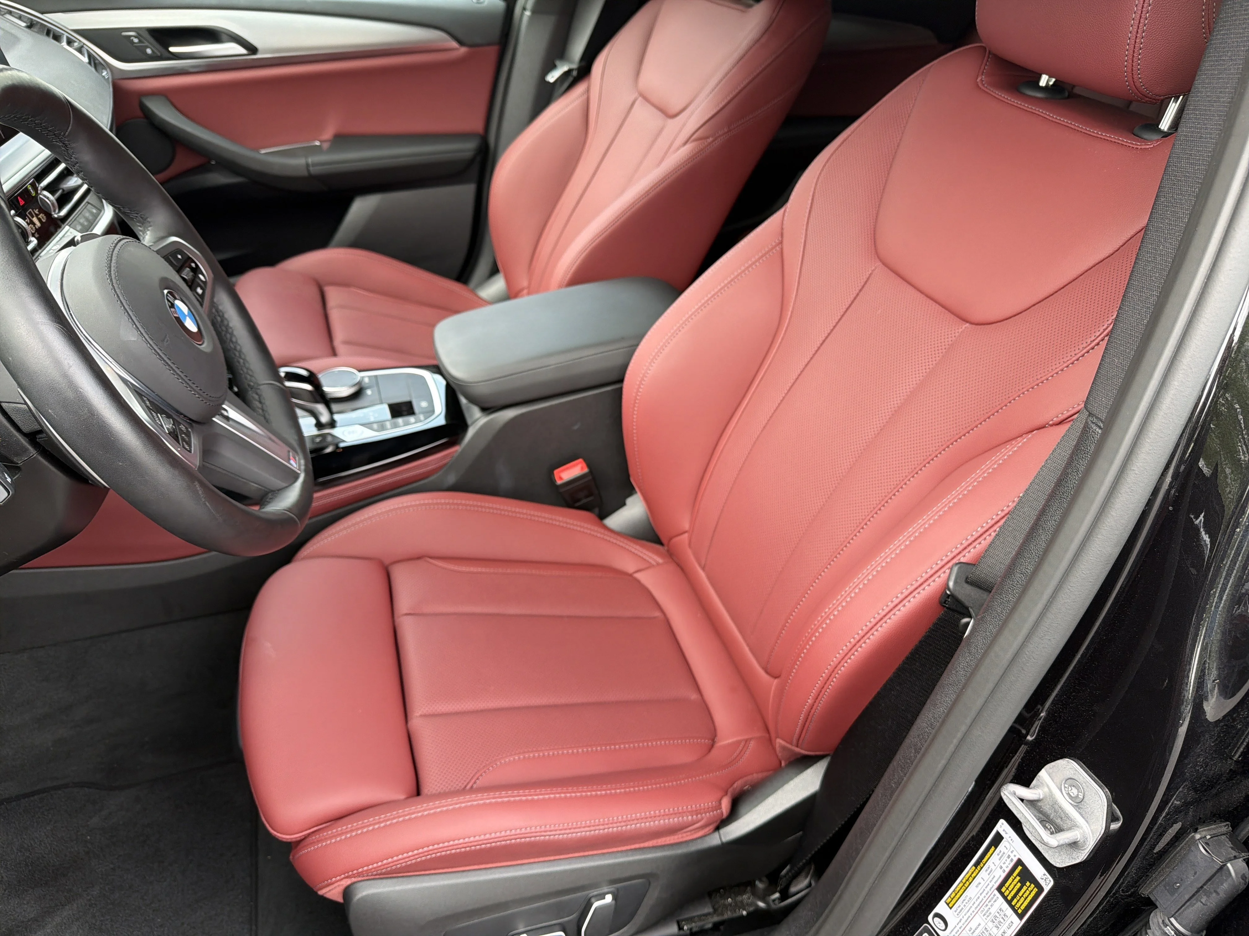 Certified Used 2025 Black Sapphire Metallic BMW xDrive30i image 17