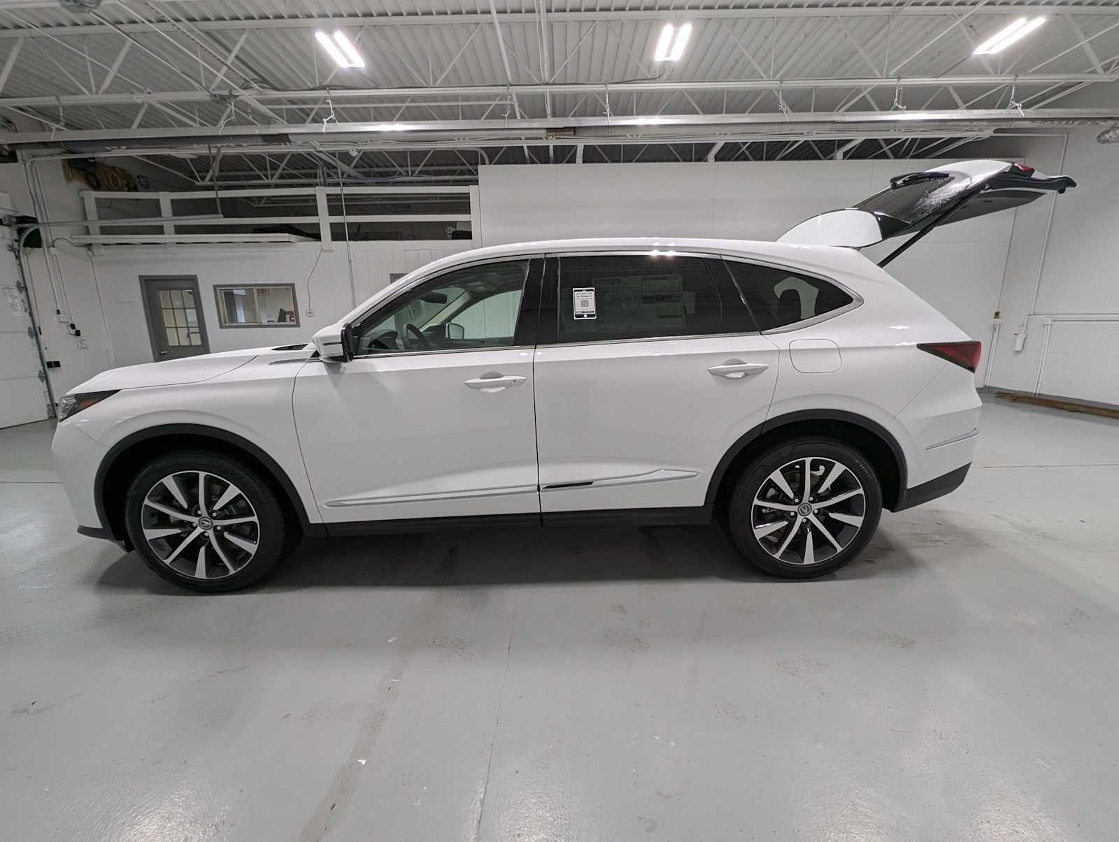 New 2026 Platinum White Pearl Acura w/Technology Package image 10