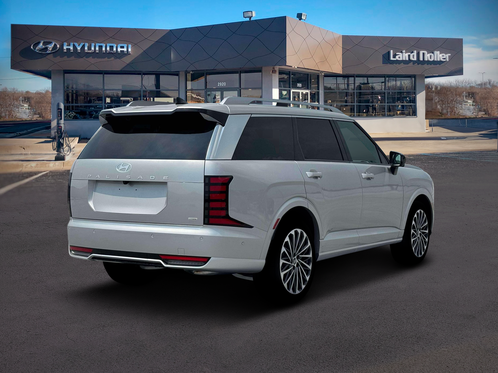 View vehicle photo 7