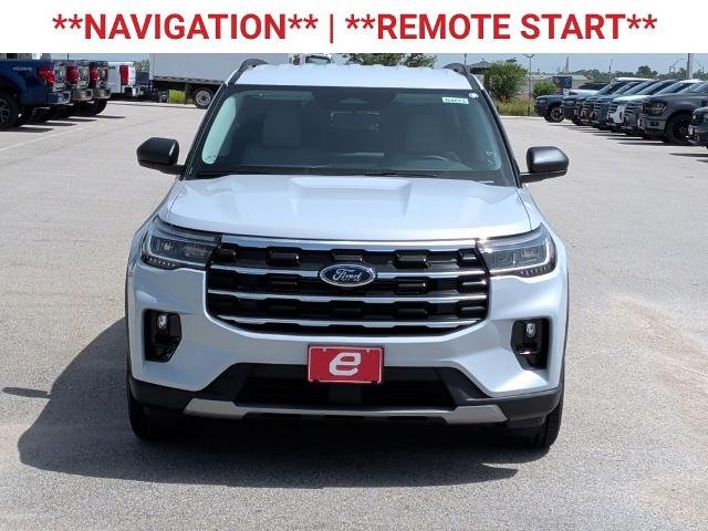 New 2026 Space White Metallic Ford Active image 51