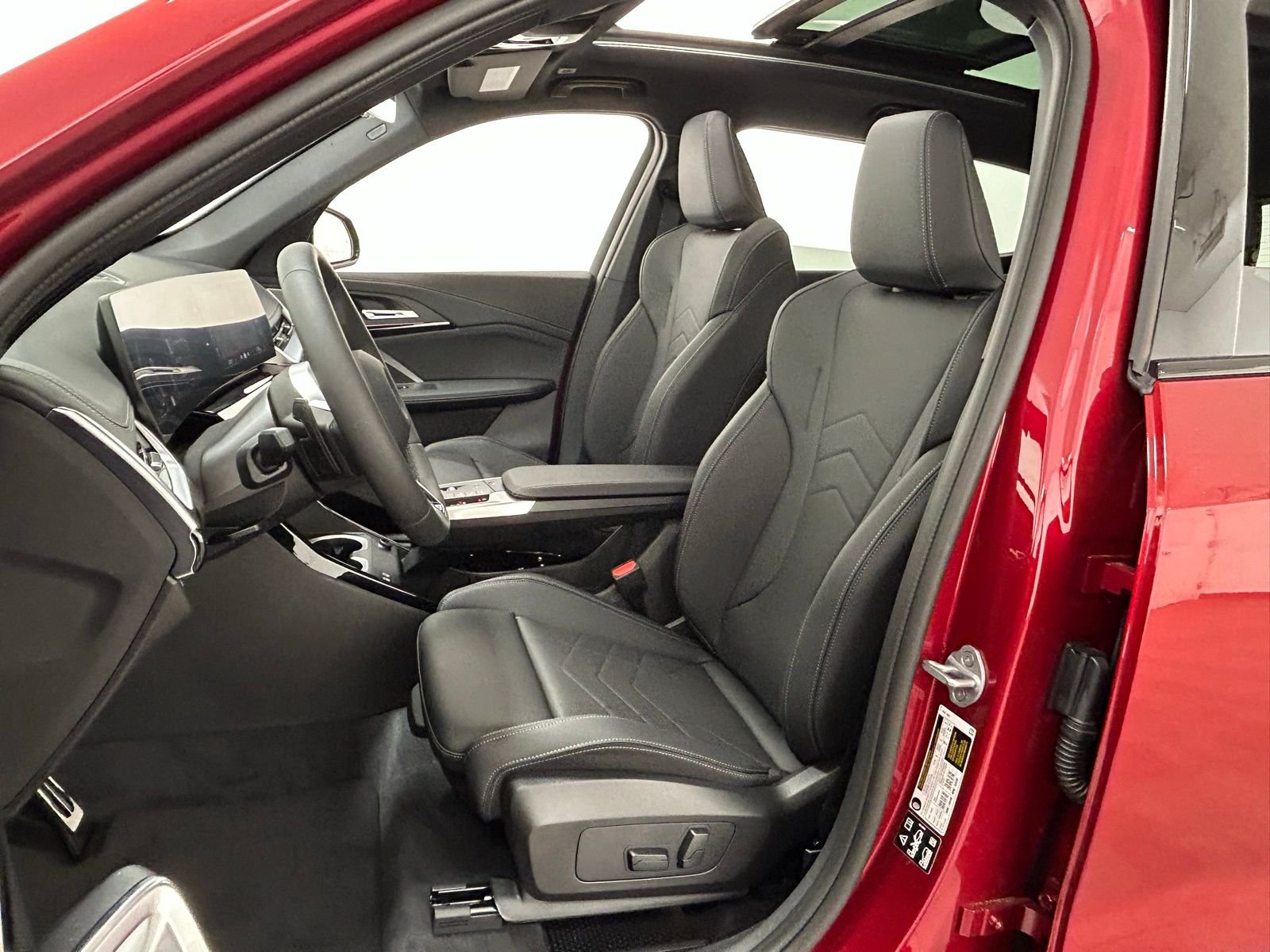 New 2026 Vegas Red Metallic BMW xDrive28i image 29