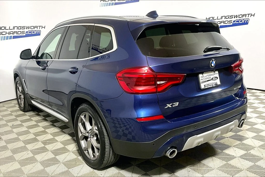 Used 2021 Phytonic Blue Metallic BMW sDrive30i image 8