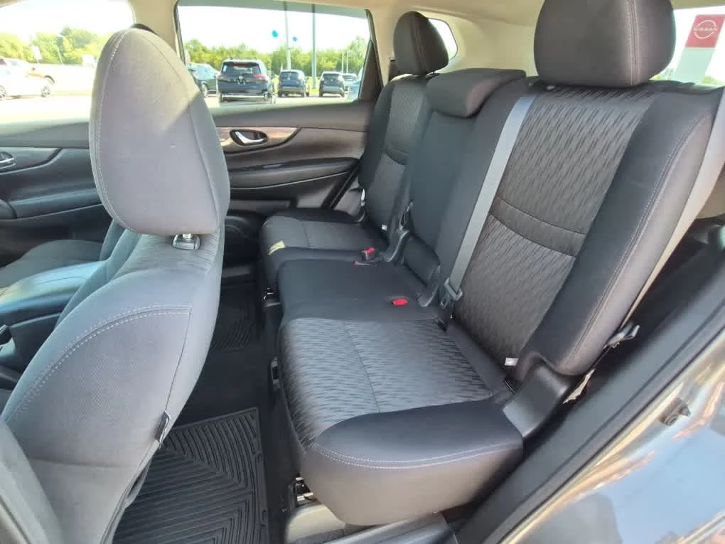 Used 2020 Gun Metallic Nissan SV image 7