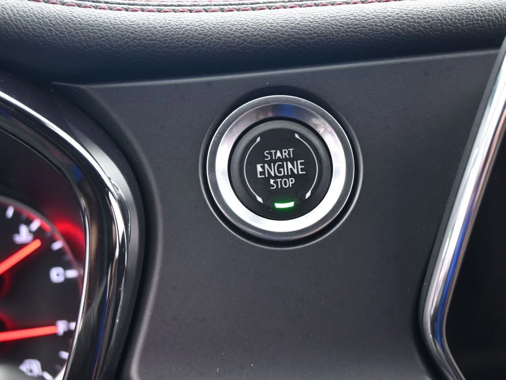 Used 2020 Black Chevrolet RS image 39