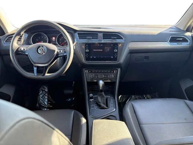 Used 2020 Silver Volkswagen 2.0T SE image 14