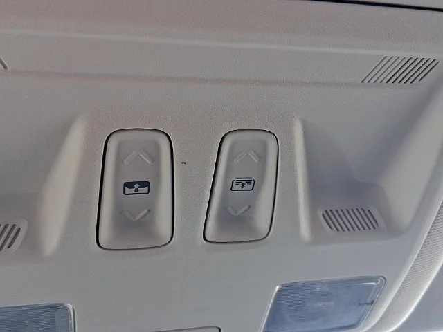 Used 2025 Blue Ford Platinum image 38
