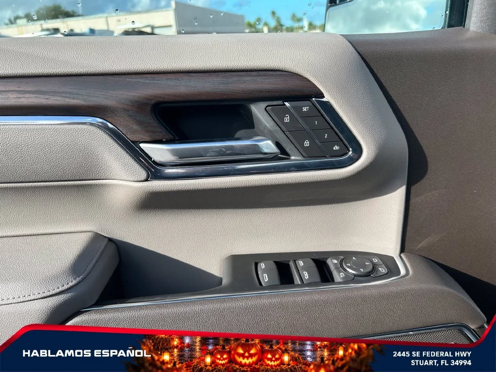 New 2026 Summit White GMC SLT image 19